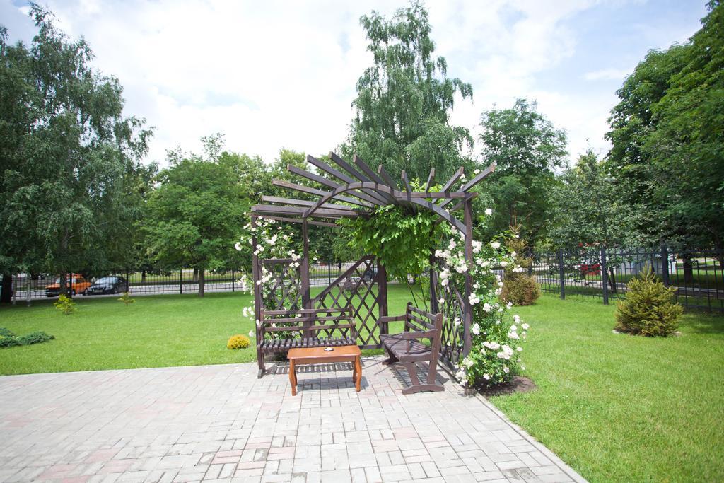 Evropeyskiy クレメンチューク エクステリア 写真